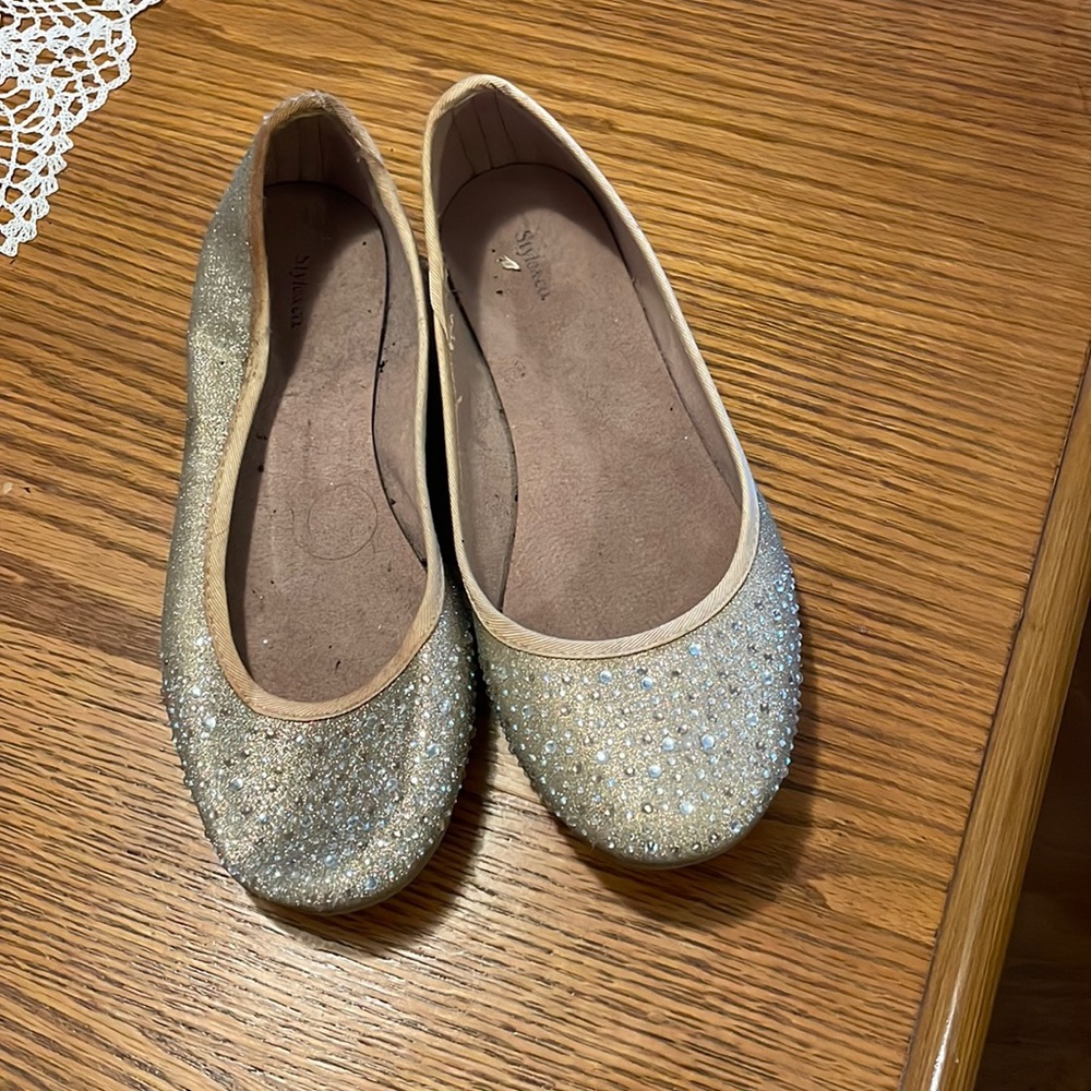 Gold slippers